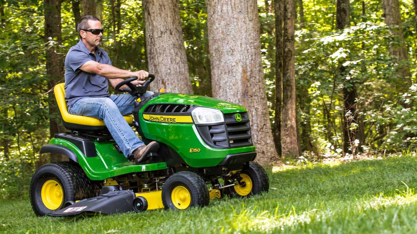 hydrostatic riding lawn mower 1