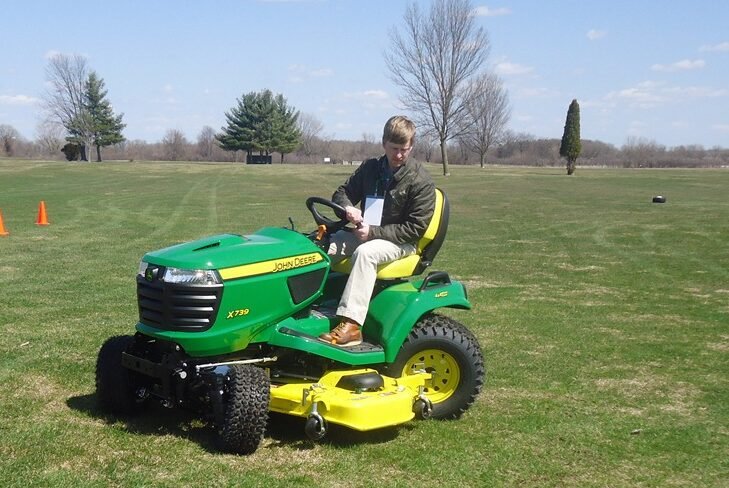 Online riding lawn mower