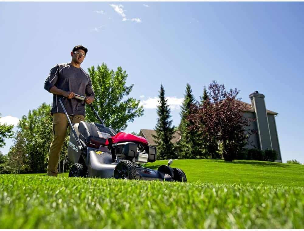 Riding lawn mower companies